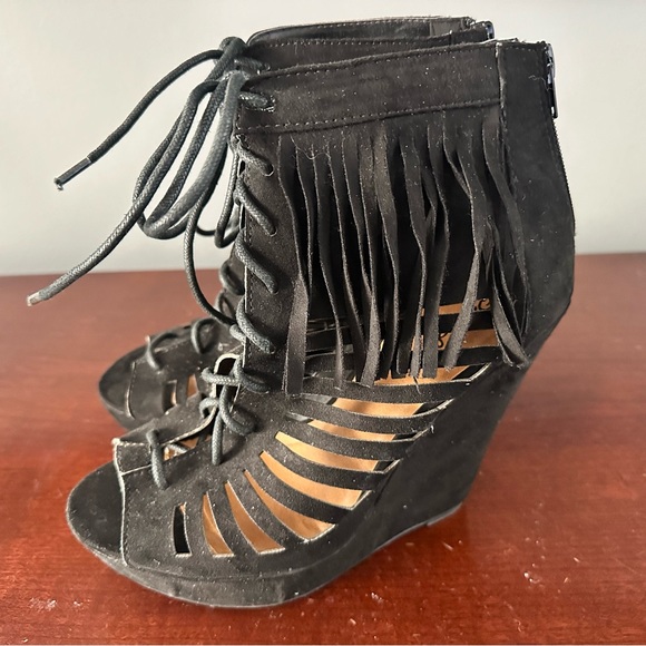 Black Wedges Sandals - Picture 1 of 6